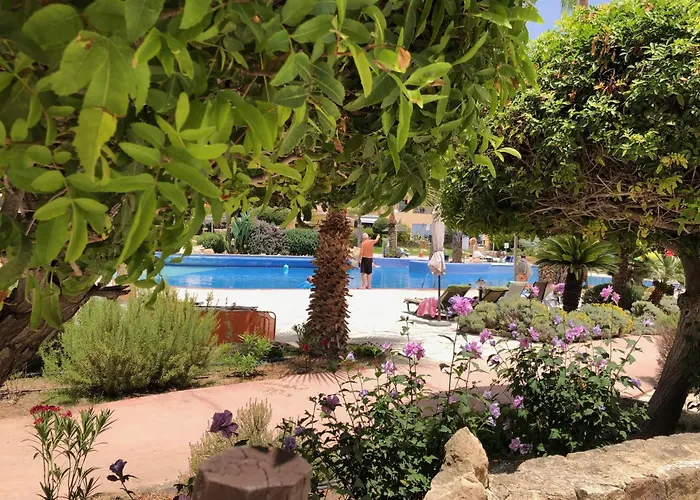 Stylish 1 Bedroom In Limnaria Gardens