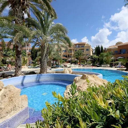 Stylish 1 Bedroom In Limnaria Gardens شقة بافوس