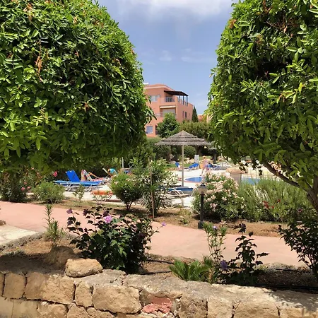 Apartmán Stylish 1 Bedroom In Limnaria Gardens