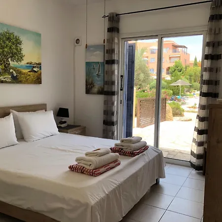 شقة Stylish 1 Bedroom In Limnaria Gardens *