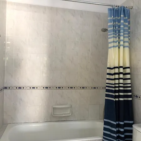 Stylish 1 Bedroom In Limnaria Gardens شقة بافوس