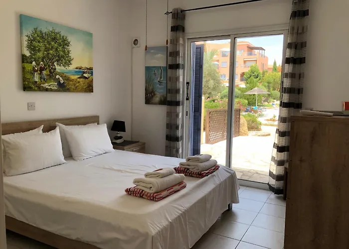 Apartament Stylish 1 Bedroom In Limnaria Gardens *