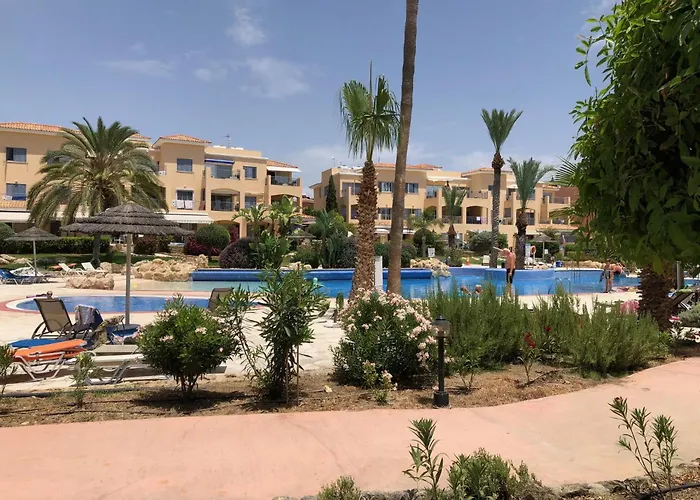 Stylish 1 Bedroom In Limnaria Gardens * Пафос