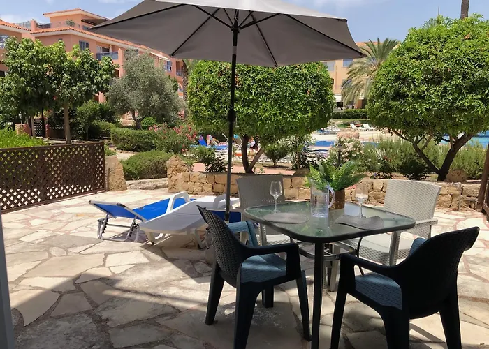 Apartament Stylish 1 Bedroom In Limnaria Gardens *