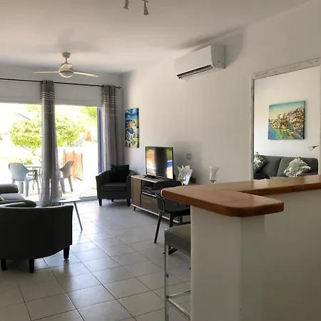 Lägenhet Stylish 1 Bedroom In Limnaria Gardens *